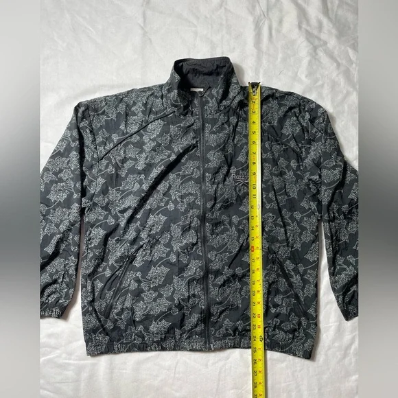 Vintage 90s Reebok Windbreaker jacket Floral leaves Size S Unisex Black Retro - Picture 4 of 7